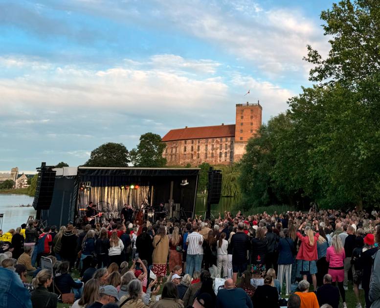 Koncert i Kolding, sommer ved søen